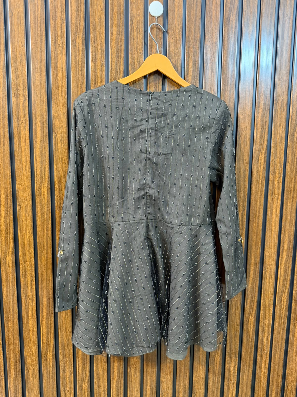Chest 17  Length 28  Fabric Net And Silk Trendy Women's Long Top