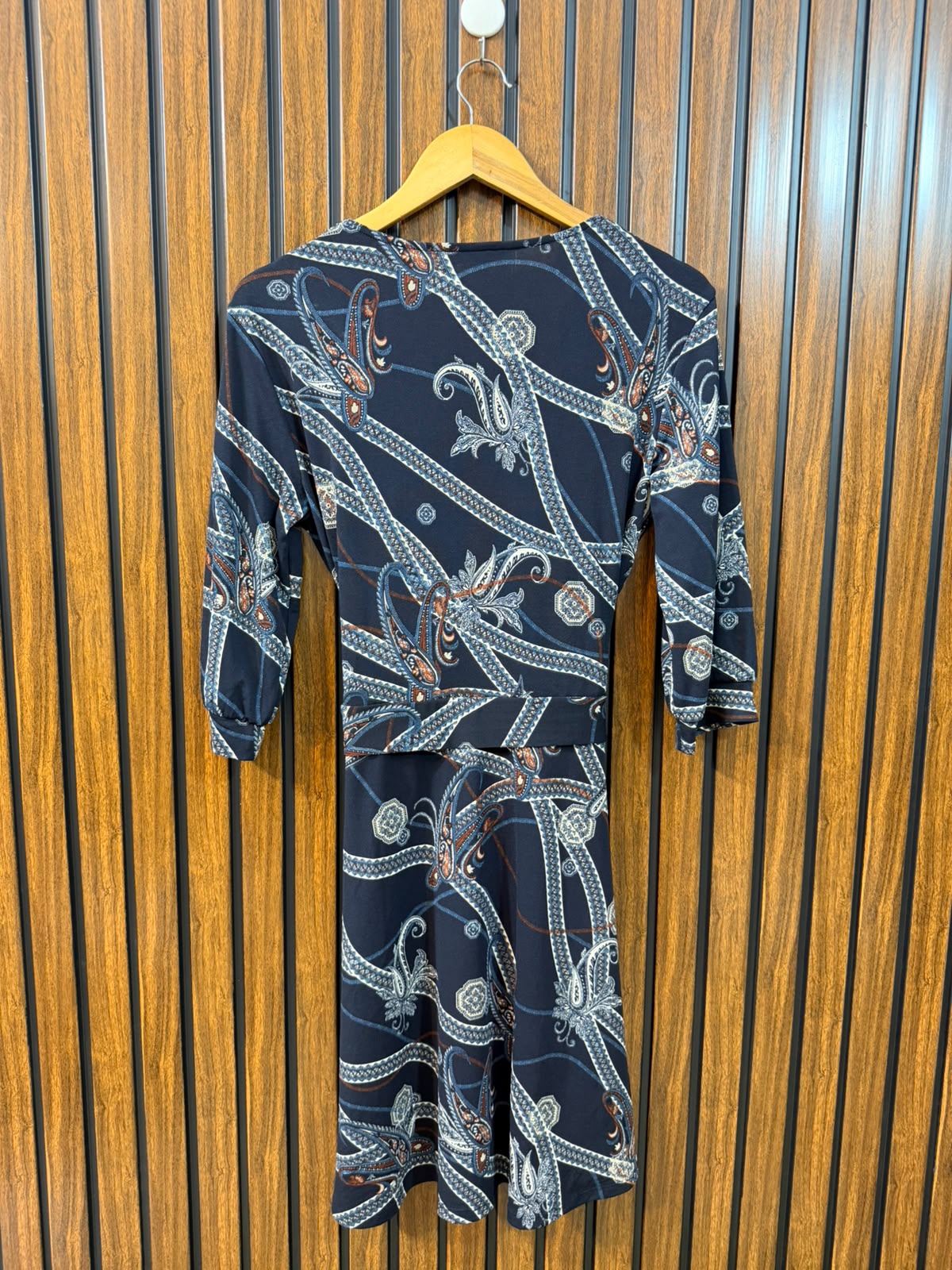 Chest 19  Length 35  Fabric Chiffon Elegant Women's Long Top
