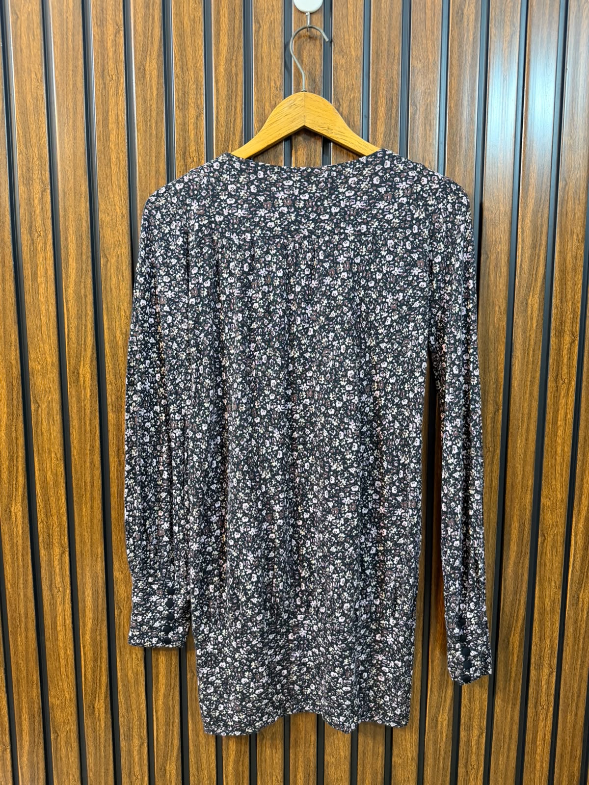 Chest 16  Length 31  Fabric Linen Women's Long Top for All Occasions