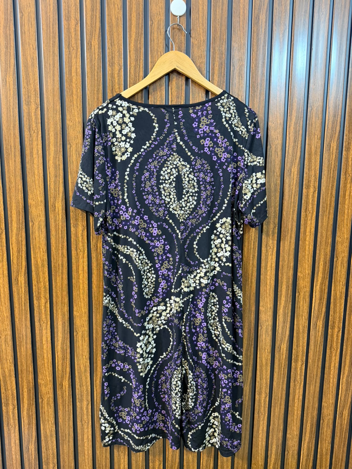 Chest 22  Length 37  Fabric Silk Jersey Women's Casual Long Top