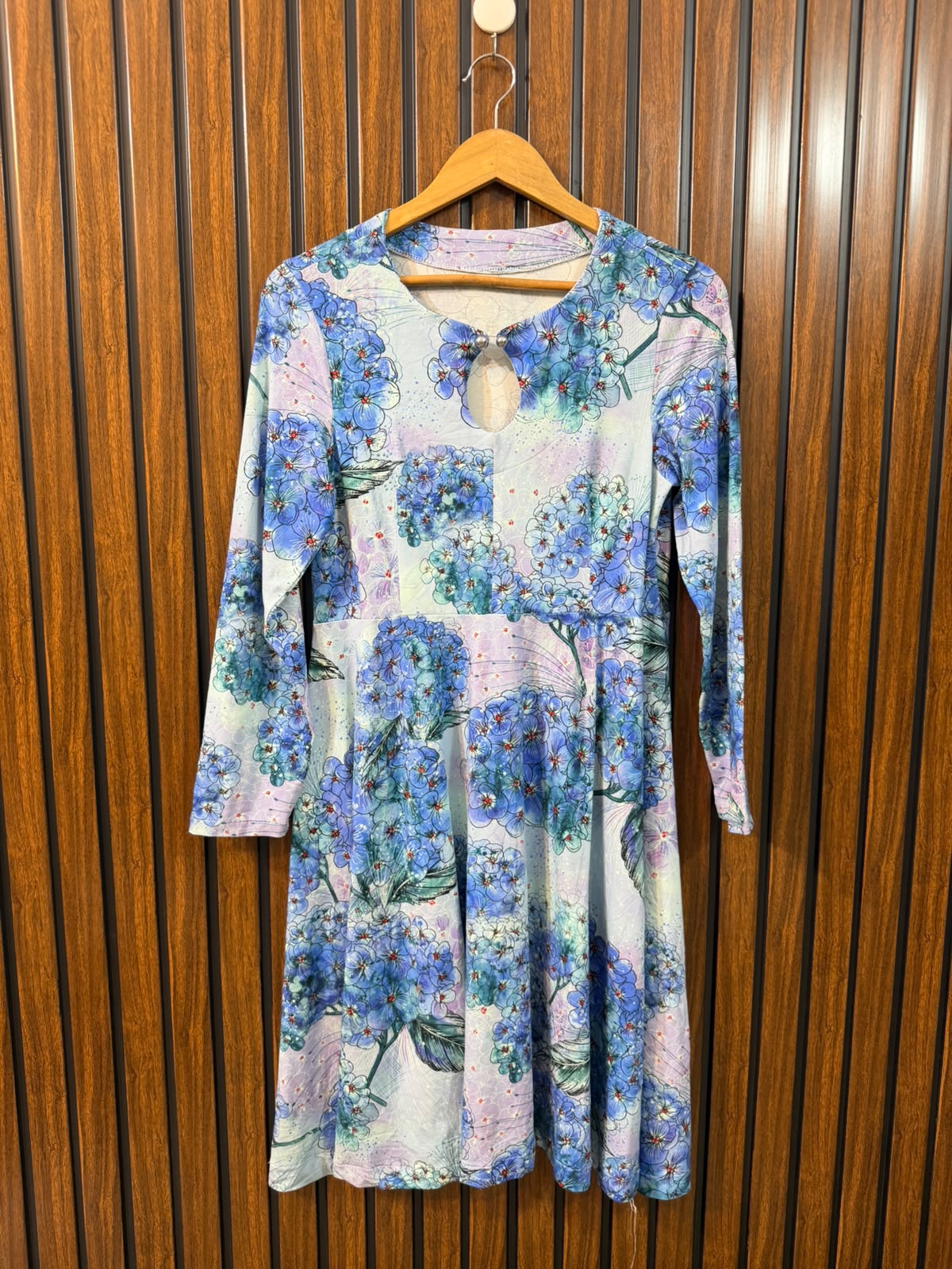 Chest 19  Length 37  Fabric Jersey Premium Women's Long Top