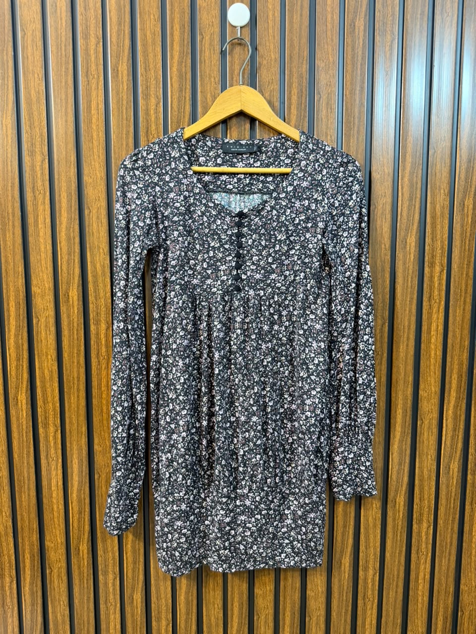 Chest 16  Length 31  Fabric Linen Women's Long Top for All Occasions
