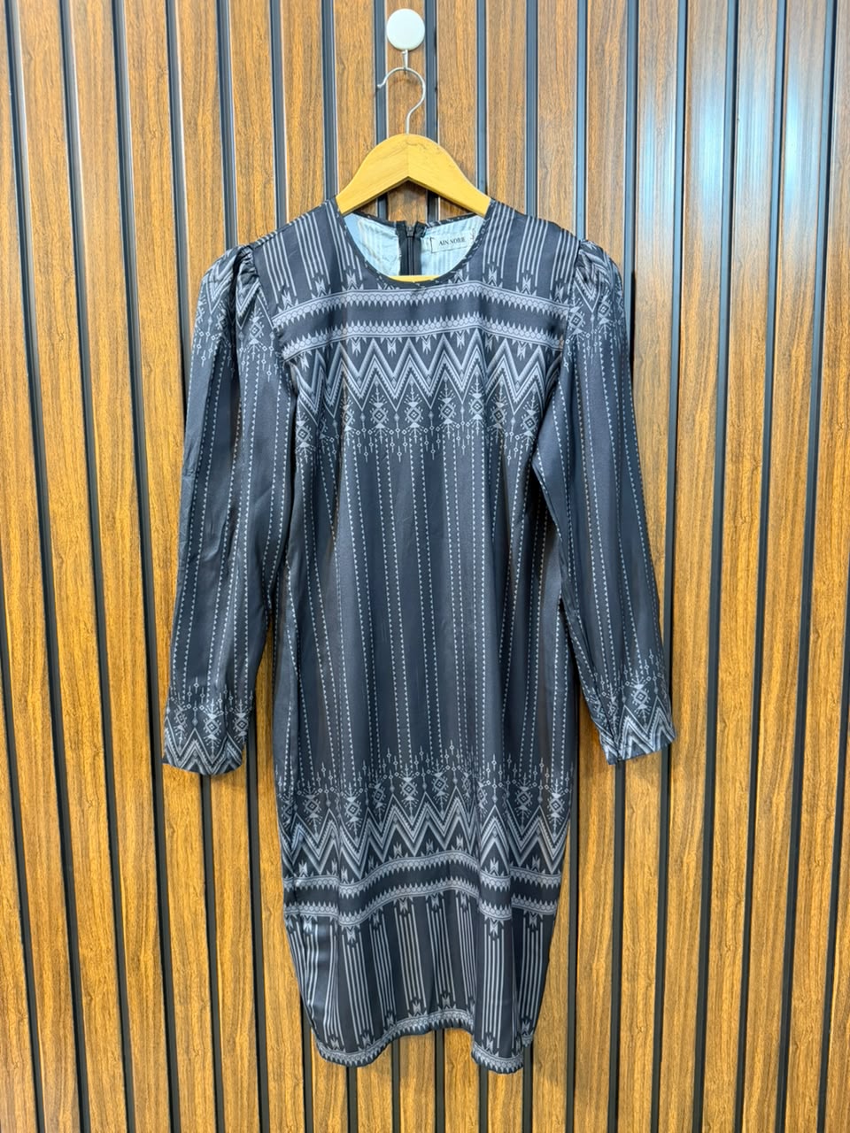 Chest 16  Length 35  Fabric Silk Women's Long Top Essentials