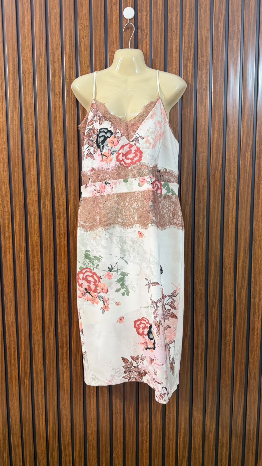 Chest 22  Length 41  Fabric Silk Jersey Branded Western Maxi Dress