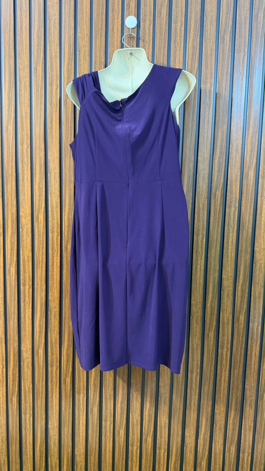 Chest 20  Length 36  Fabric Silk Jersey Women's Modern Maxi Dress