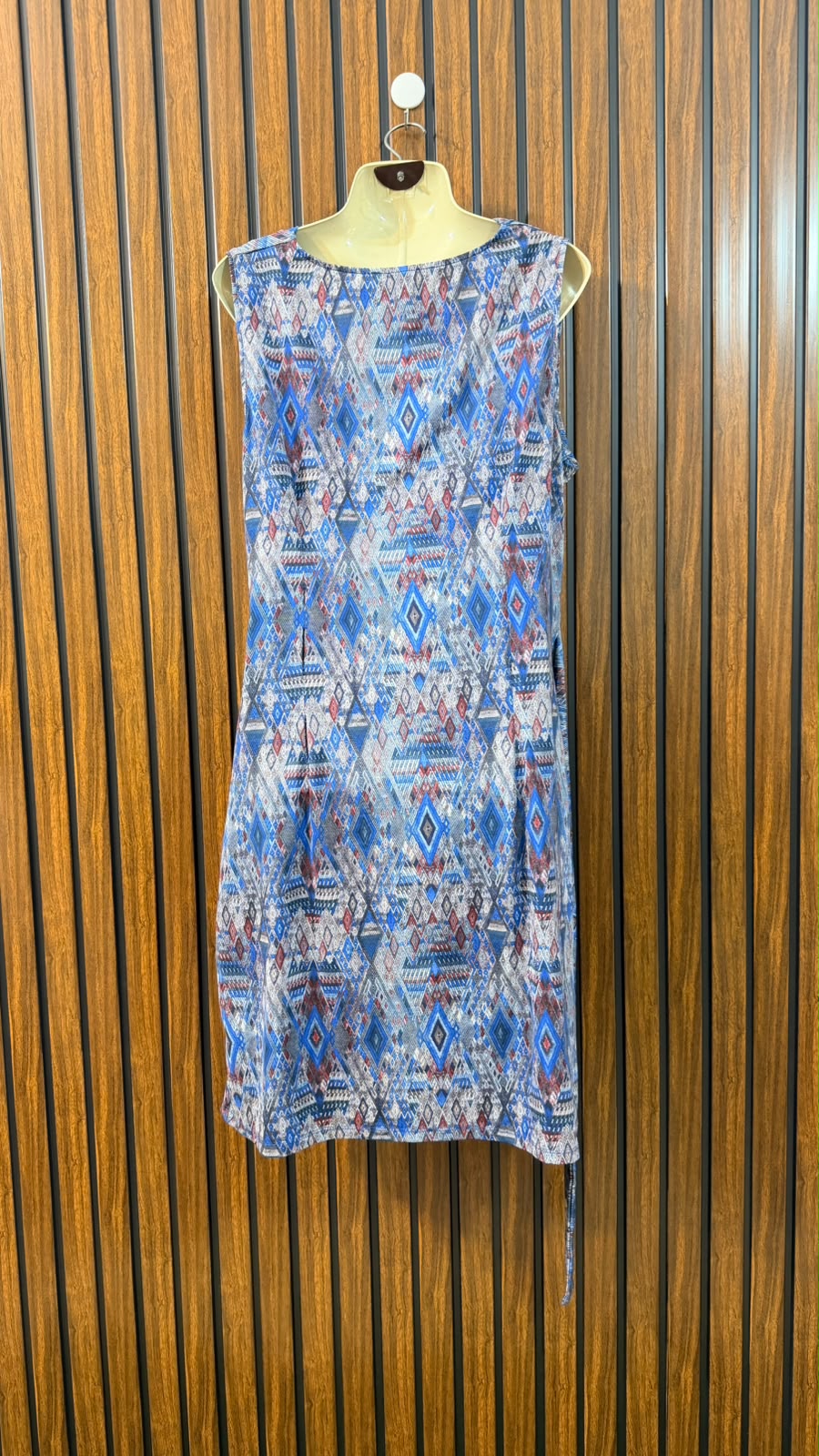 Chest 22  Length 37  Fabric Silk Jersey Women's Fashion Long Dress