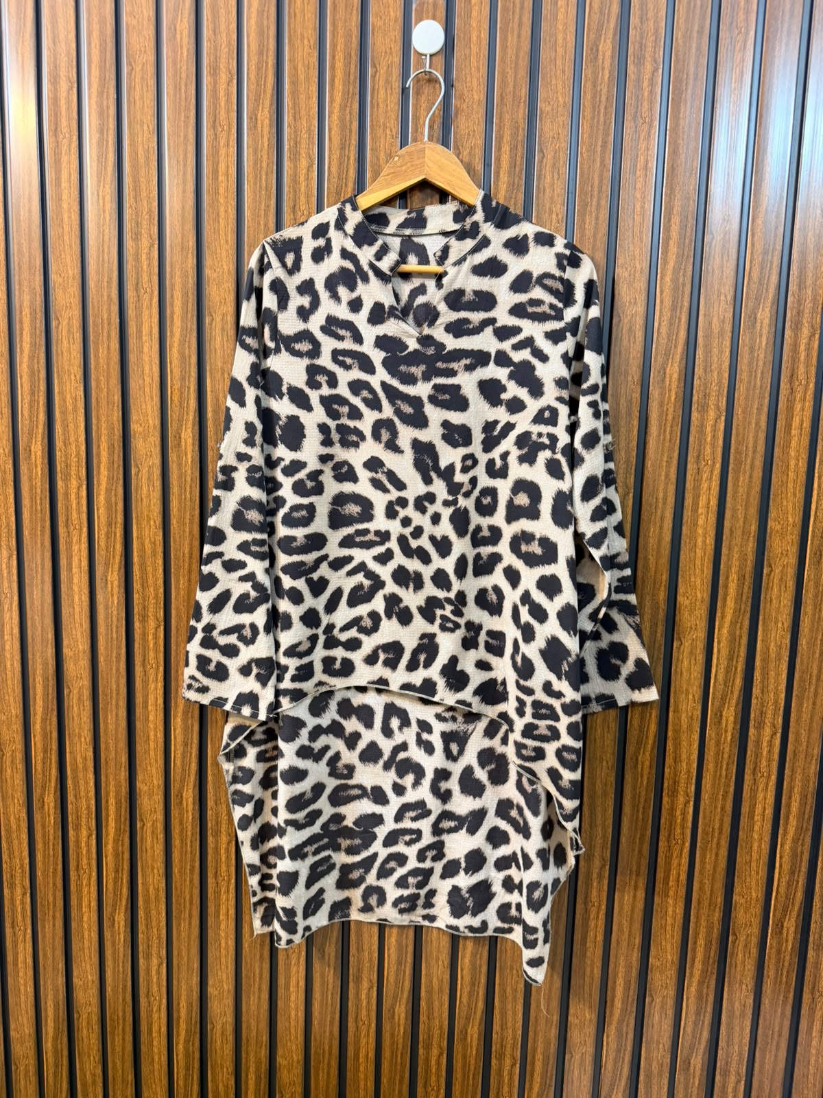 Chest 20  Length 23 To 37  Fabric Chiffon Latest Women's Full Sleeve Top