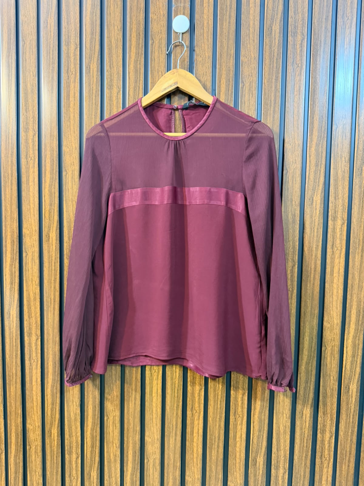 Chest 19  Length 23  Fabric Chiffon And Silk Women's Fashion Top