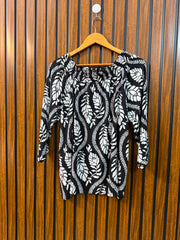Chest 20  Length 23  Fabric Linen Women's Trendy Top Collection
