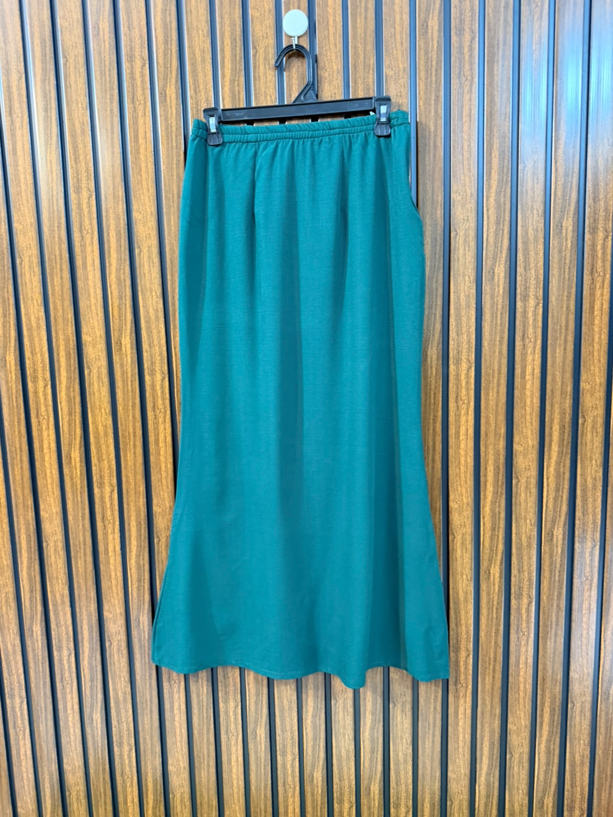 Waist 30  Lenght 36  Fabric silk Western Branded Women's Skirt