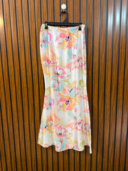 Waist 32  Lenght 42  Fabric silk Women's New Arrival Skirt