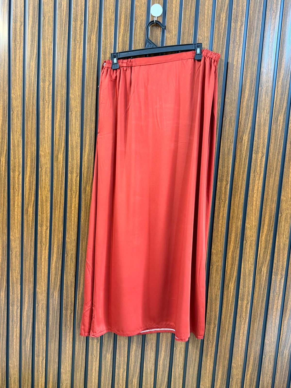 Waist 34  Lenght 37  Fabric silk Branded Western Ladies Skirt