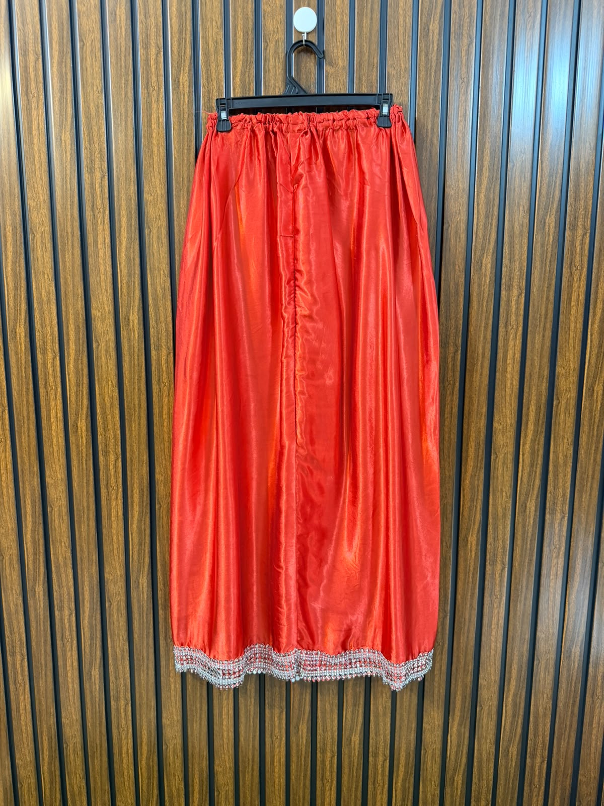 Waist 30  Lenght 39  Fabric silk Western Women's Apparel Skirt
