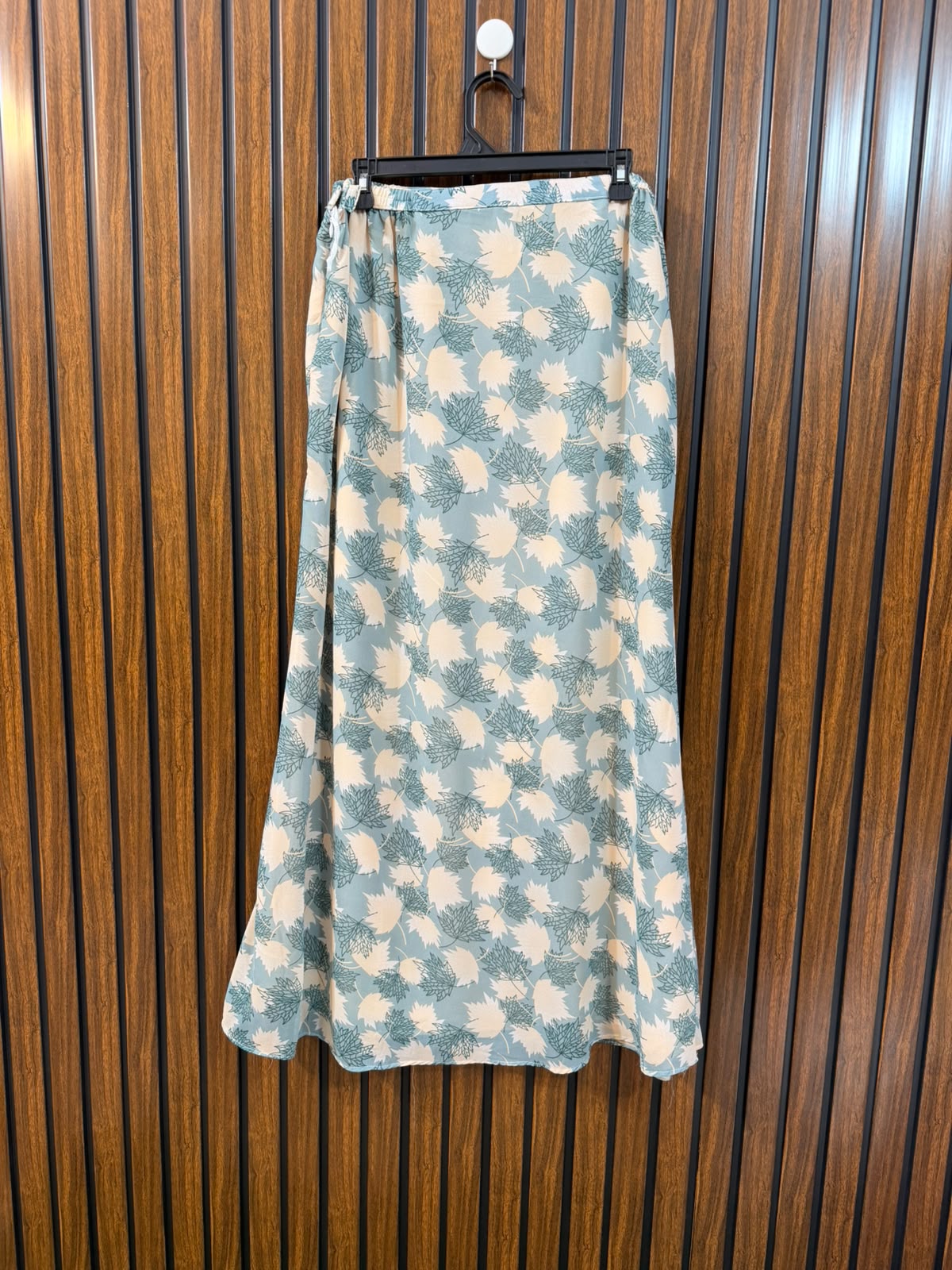 Waist 34  Lenght 39  Fabric chiffon Western Women's Outfit Skirt
