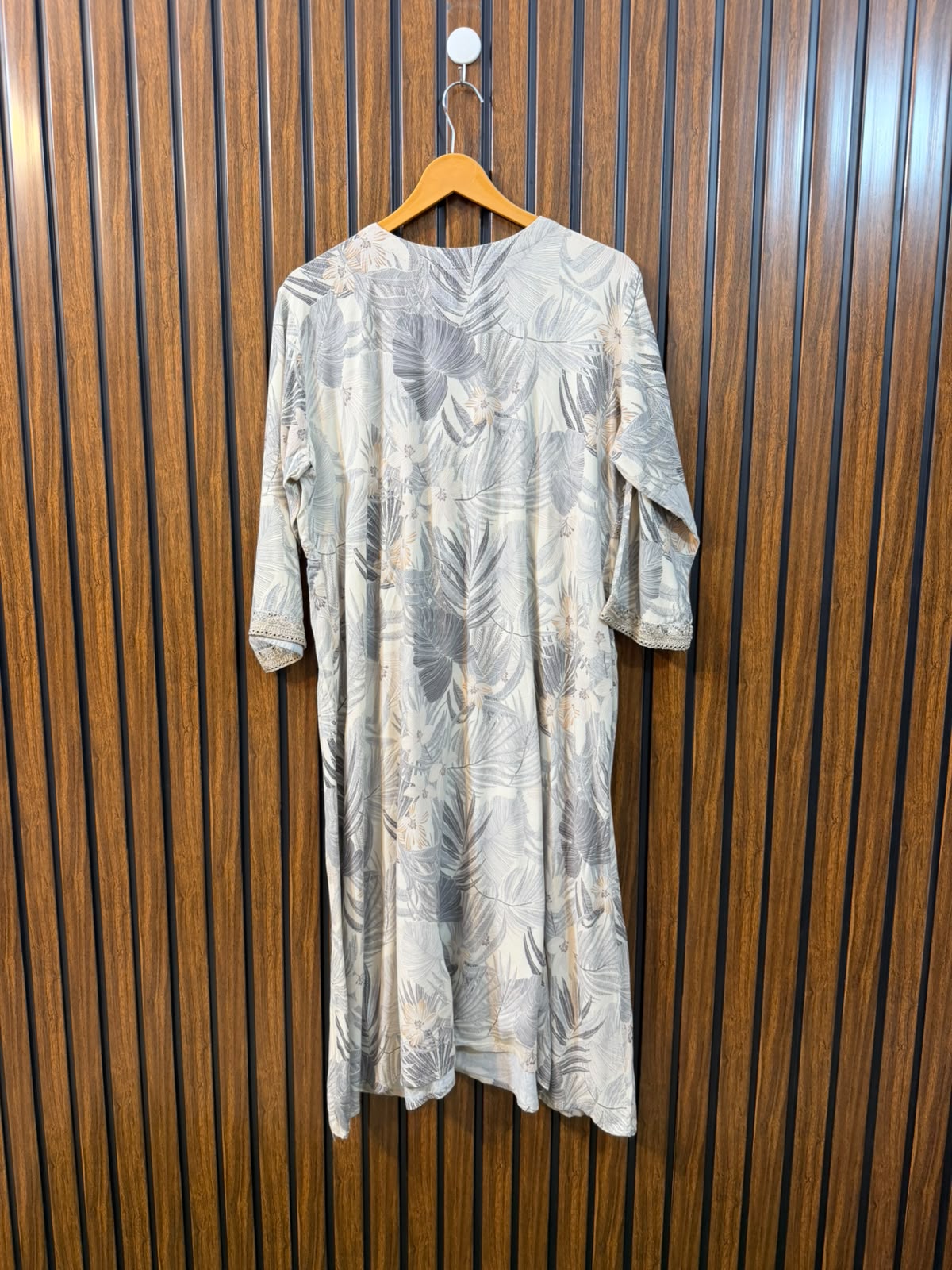 Chest 20  Length 43  Fabric Linen Western Women's Long Top Collection