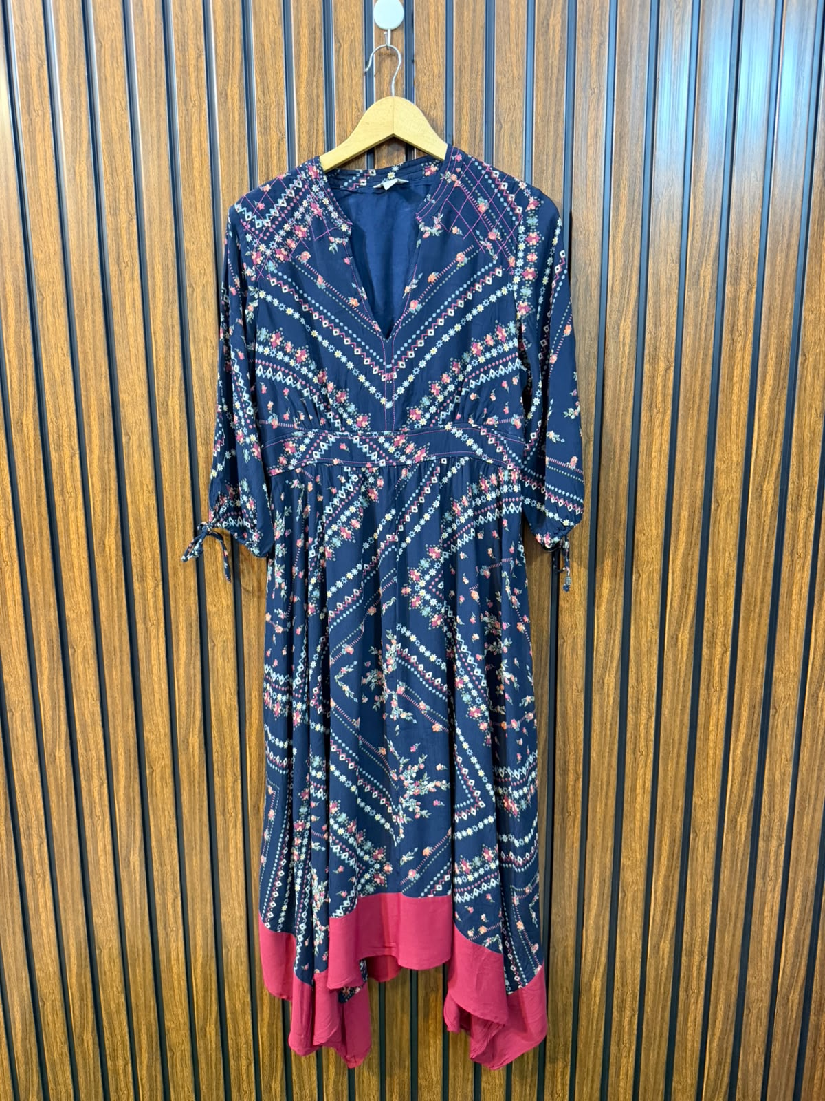 Chest 18  Length 51  Fabric Chiffon Women's Everyday Long Top