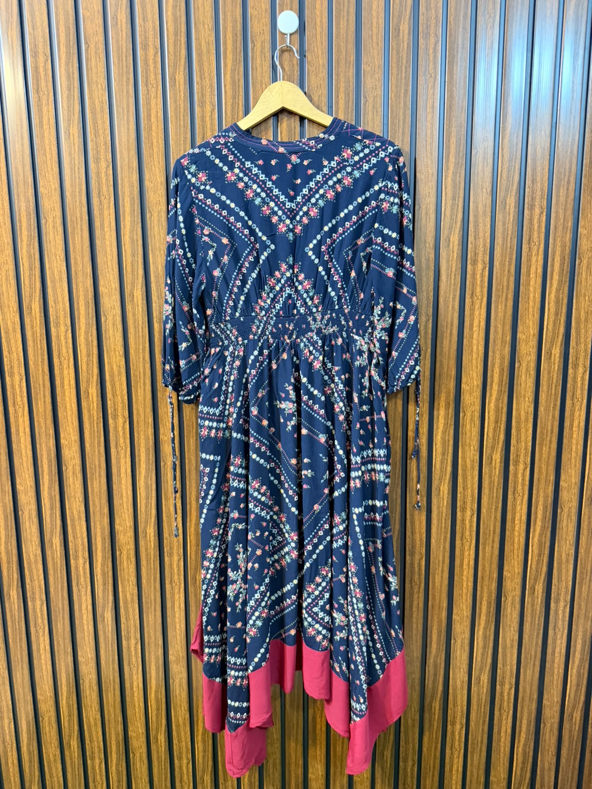 Chest 18  Length 51  Fabric Chiffon Women's Everyday Long Top