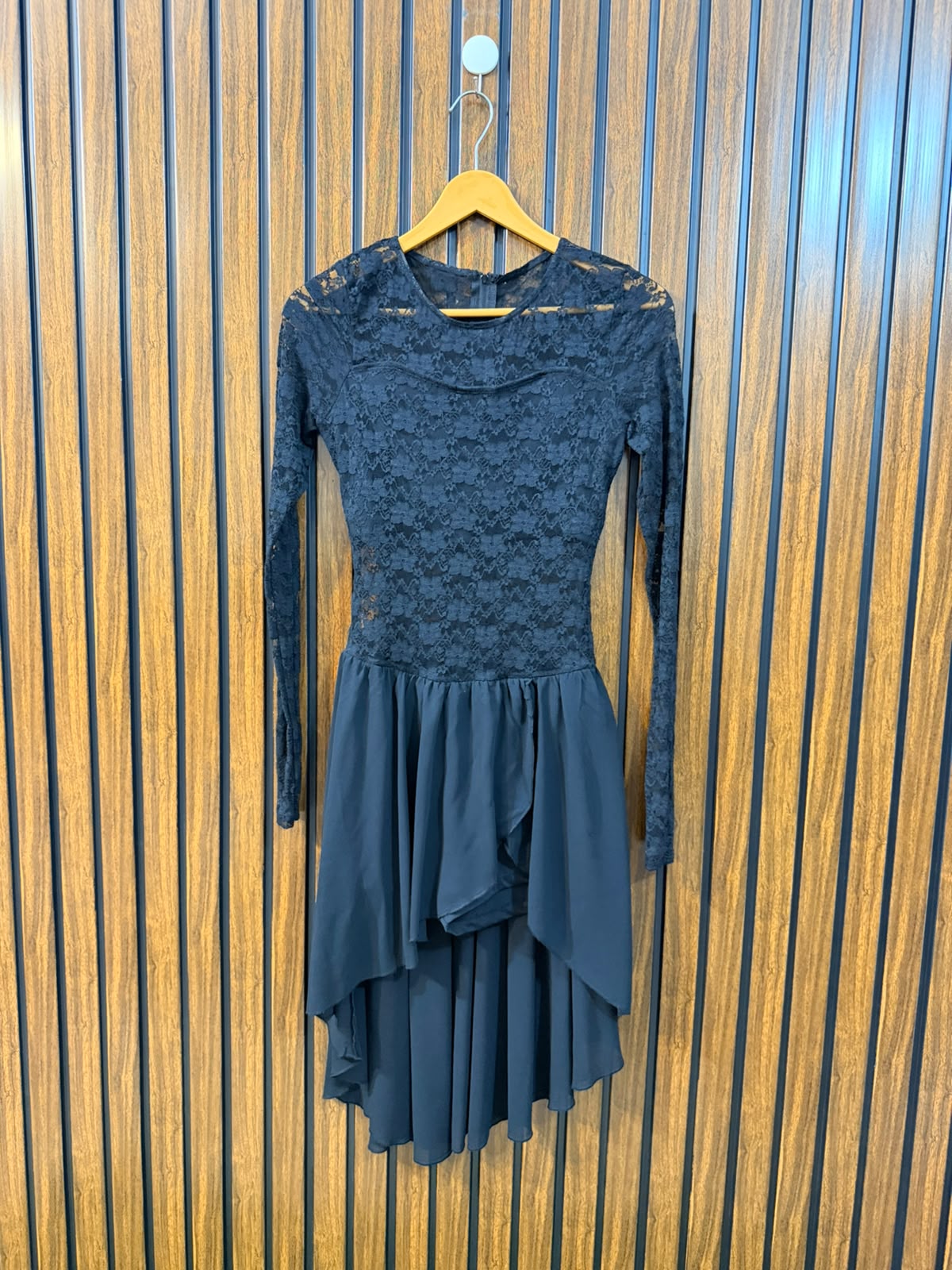 Chest 14  Length 29 To 41  Fabric Chiffon & Net Branded Ladies Long Top