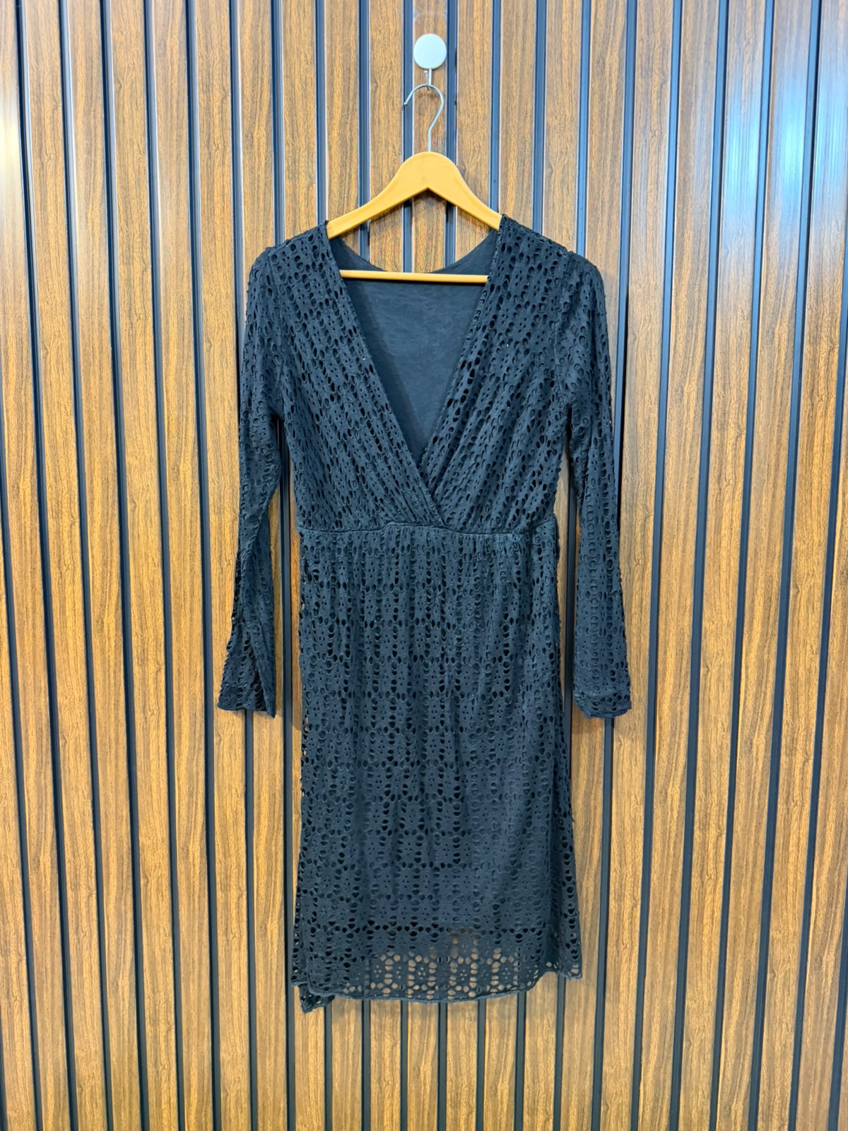 Chest 19  Length 37  Fabric Net Jersey Women's Exclusive Long Top
