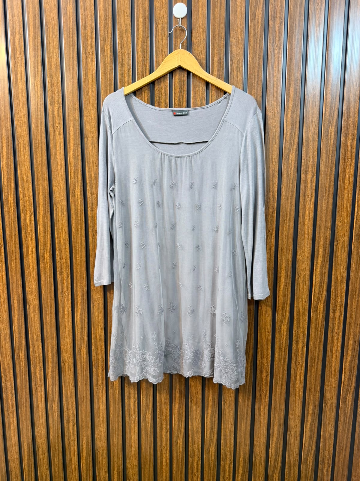 Chest 20  Length 32  Fabric Net & Jersey Western Women's Fashion Top