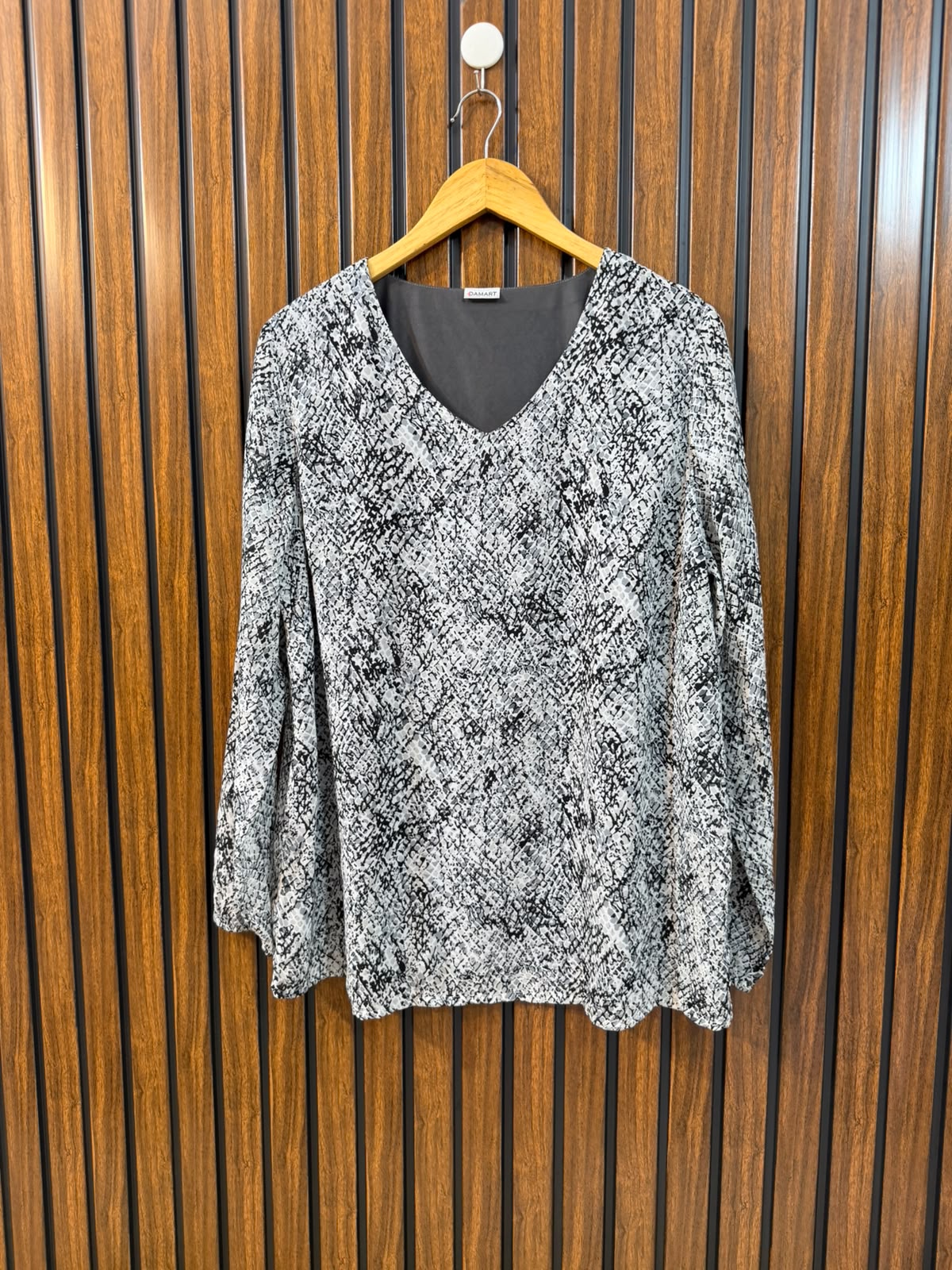 Chest 20  Lenght 26.5  Fabric Rayon Western Fashion Women's Full Sleeve Top