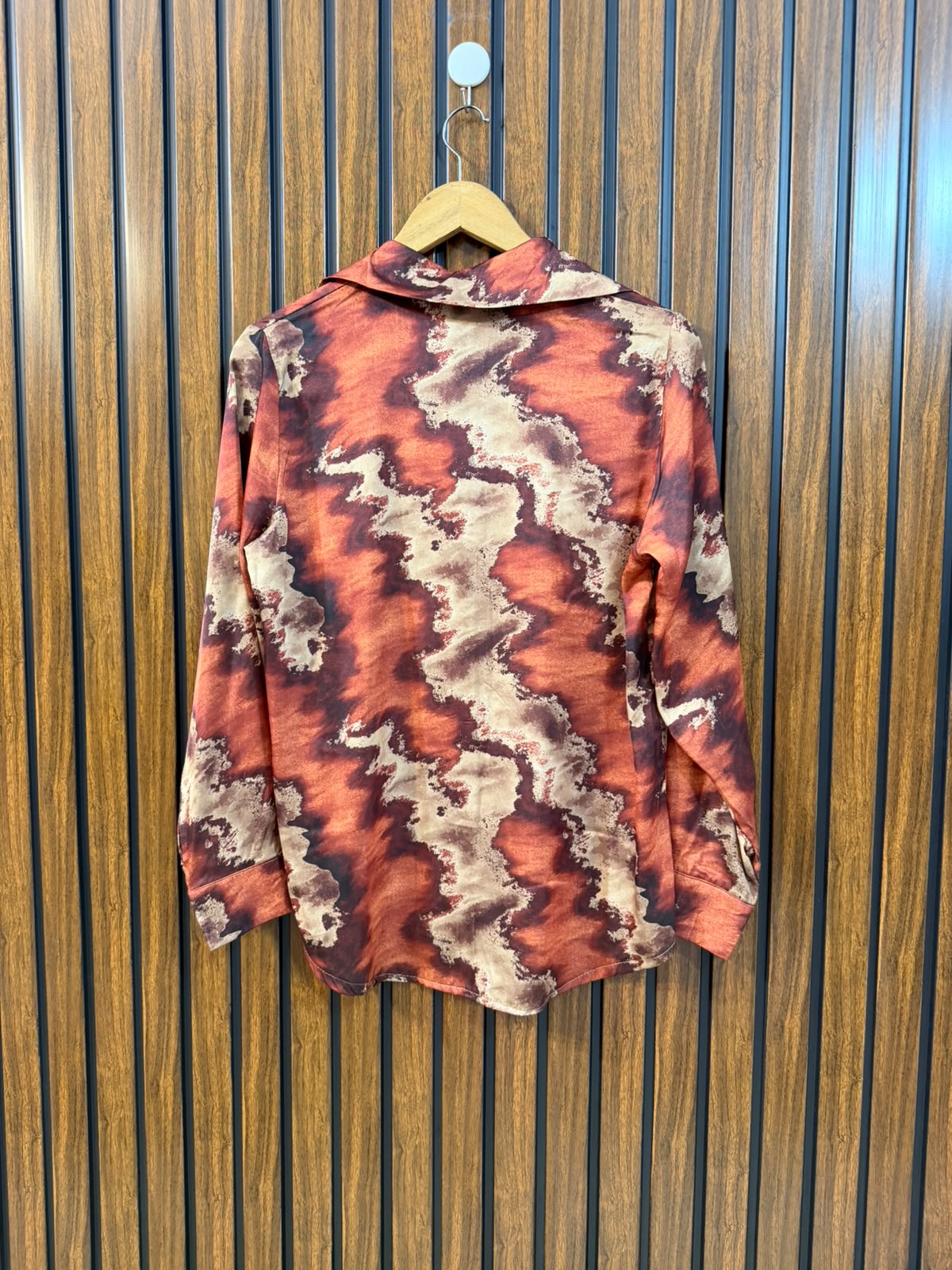 Chest 18  Lenght 24.5  Fabric Silk Trendy Western Women's Full Sleeve Top
