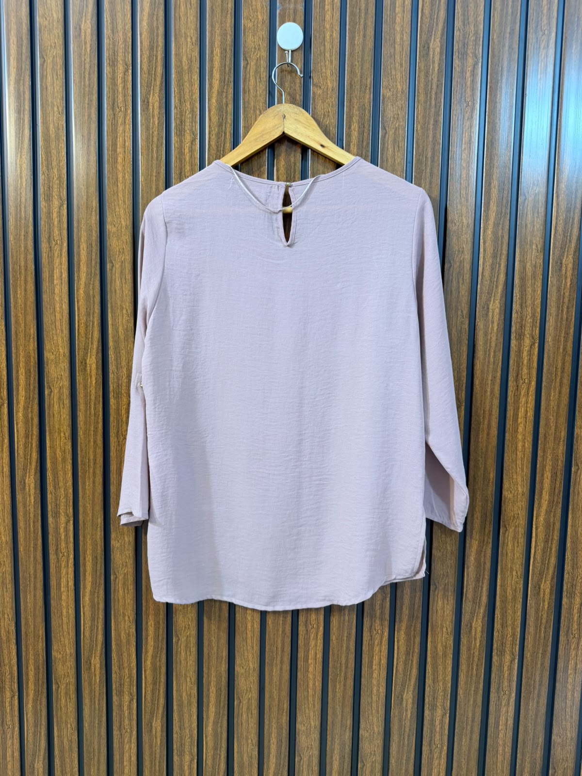Chest 17  Lenght 23 To 25  Fabric Chiffon Women's Premium Western Full Sleeve Top