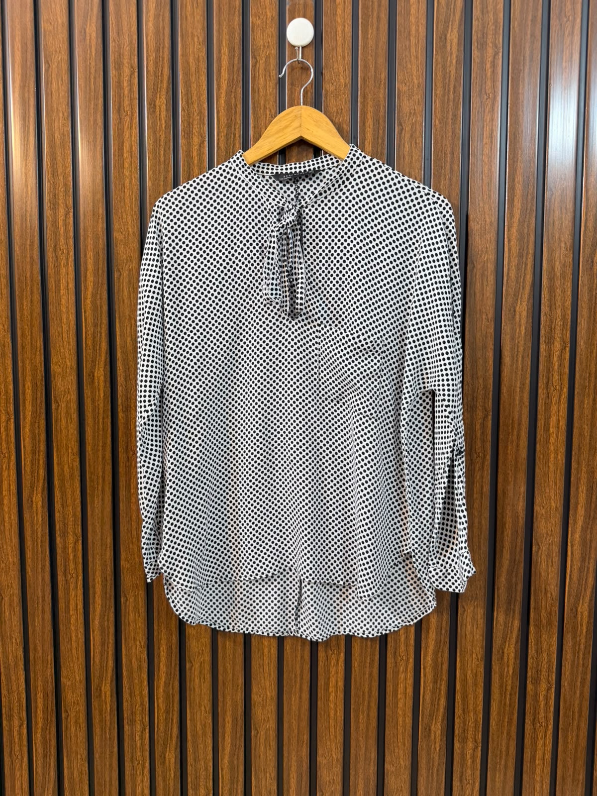 Chest 20  Lenght 24 To 26  Fabric Chiffon Zara Brand Top