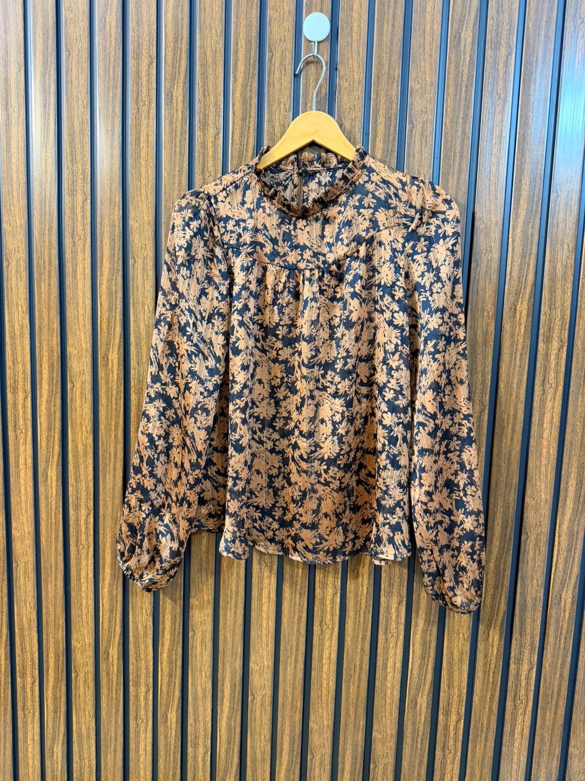 Chest 18  Length 22  Fabric Chiffon Women's Branded Everyday Full Sleeve Top