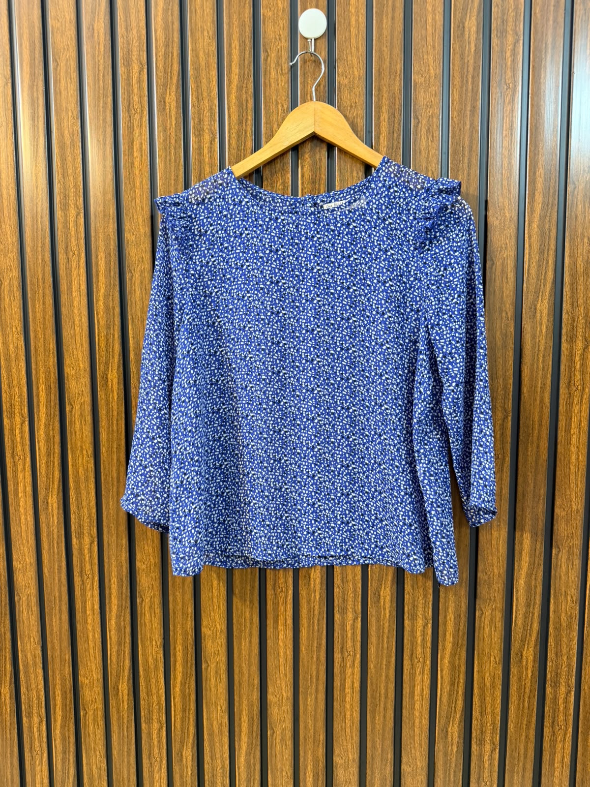 Chest 18  Lenght 21  Fabric Chiffon Western Women's Comfortable Full Sleeve Top