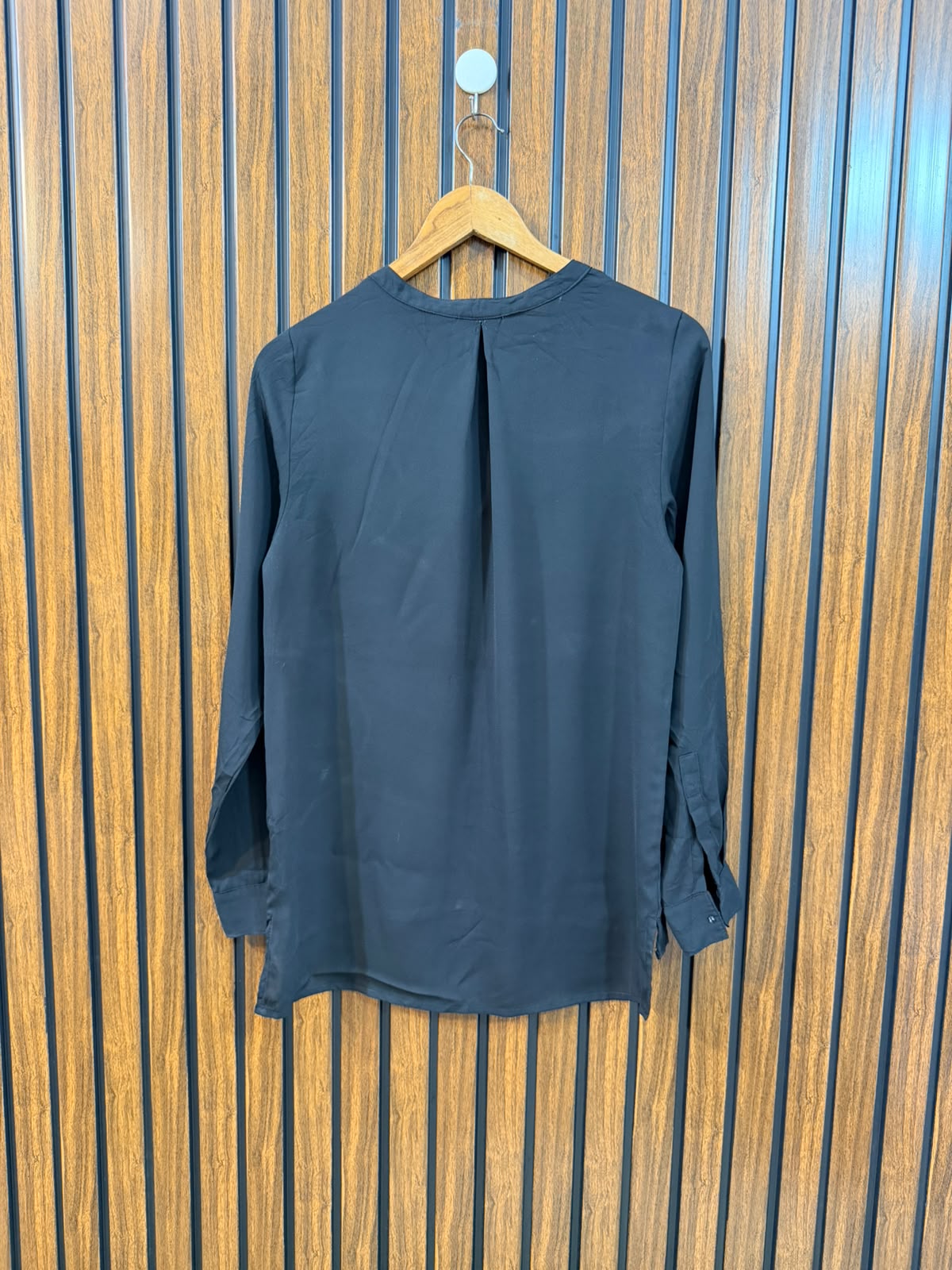 Chest 17  Length 26 To 27  Fabric Chiffon Women's Western Classic Fashion Top