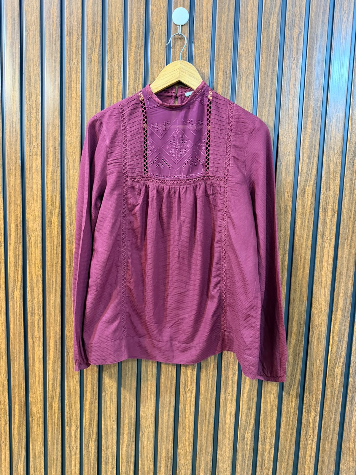 Chest 18  Length 25  Fabric Linen Women's Western Premium Clothing Top