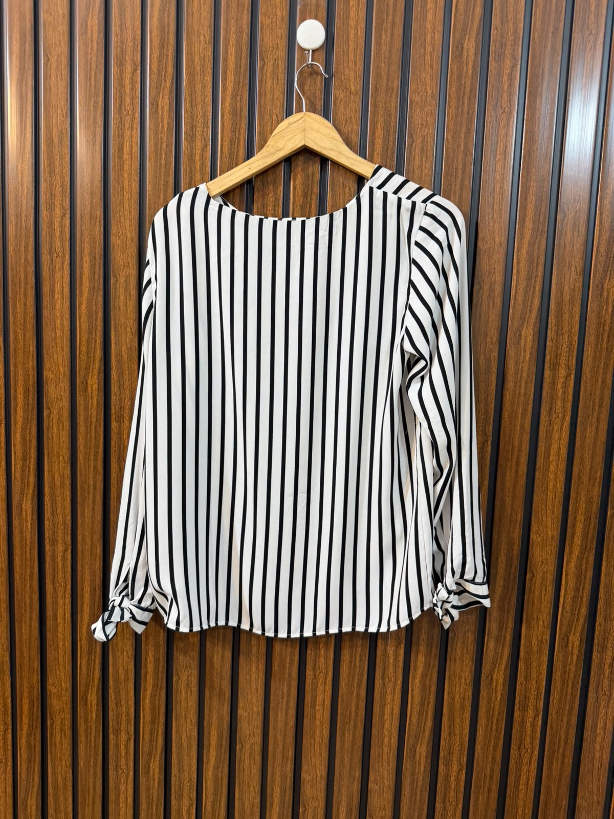 Chest 18  Length 24  Fabric Rayon Western Top