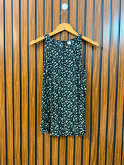 Chest 18  Lenght 24  Fabric linen Premium Women's Sleeveless Top