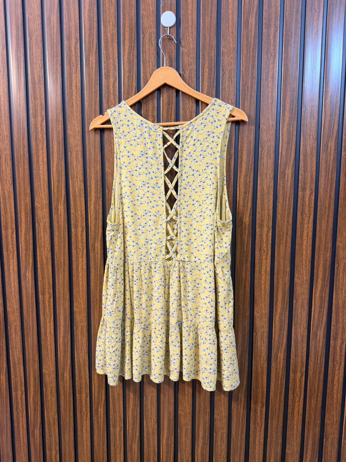 Chest 21  Lenght 28  Fabric rayon Classic Women's Sleeveless Top