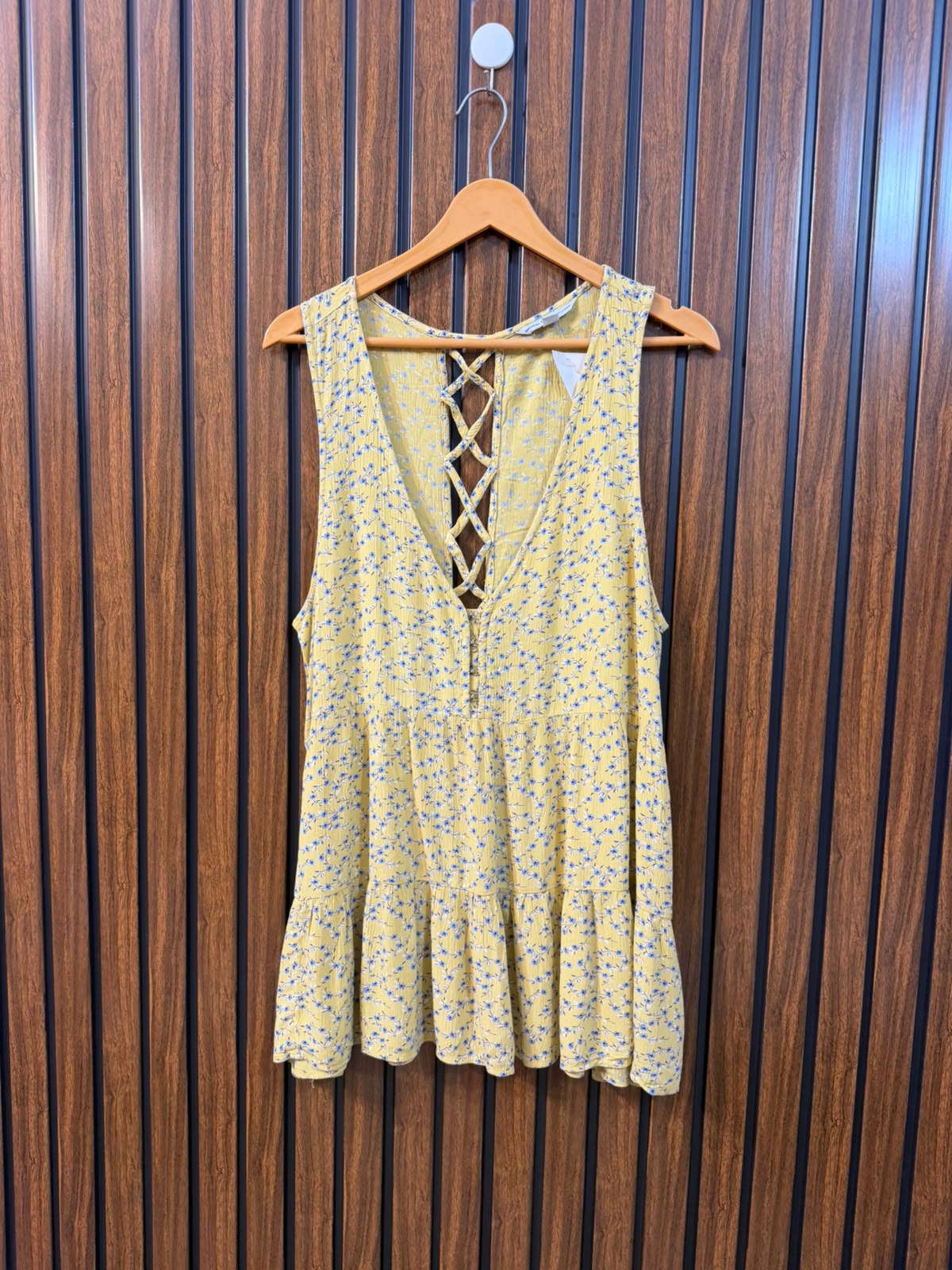 Chest 21  Lenght 28  Fabric rayon Classic Women's Sleeveless Top