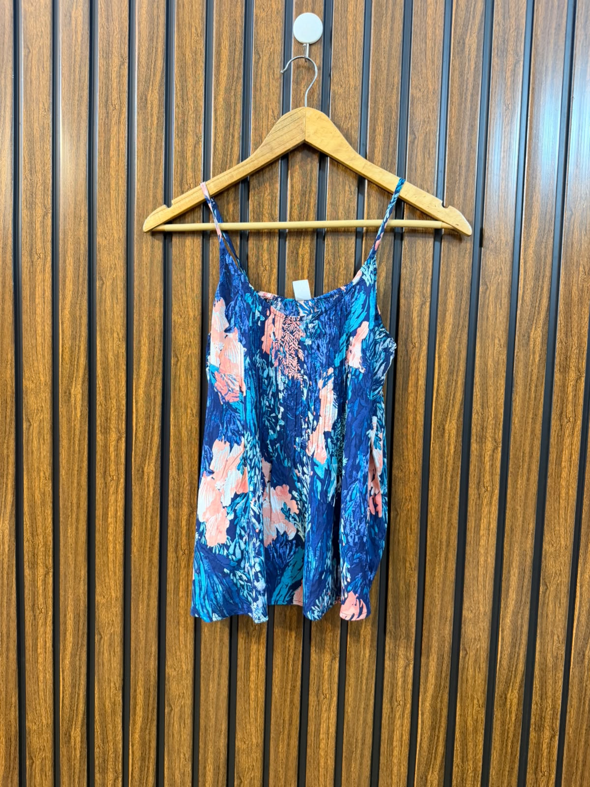 Chest 17  Lenght 22  Fabric linen Women's Sleeveless Top for Daily Wear