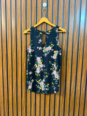 Chest 19  Lenght 26  Fabric linen Women's Essential Sleeveless Top
