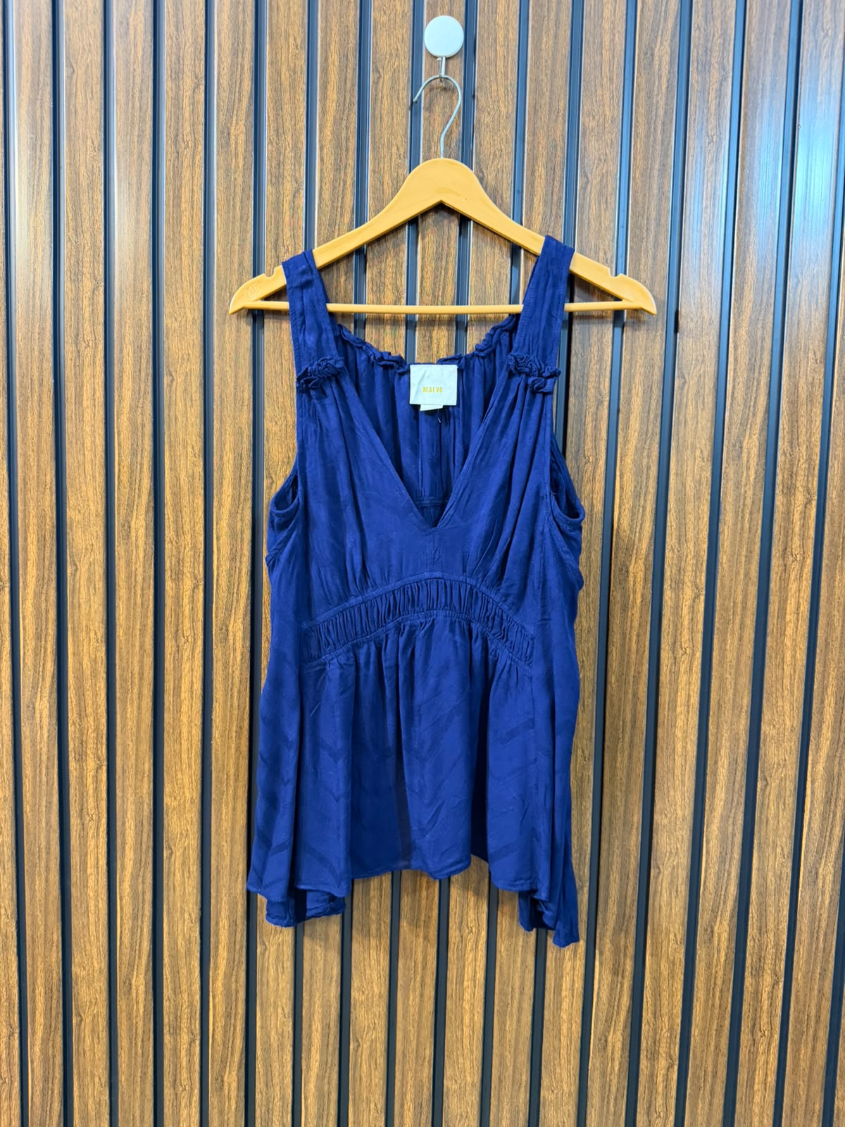 Chest 19  Lenght 26  Fabric linen Women's Smart Sleeveless Top