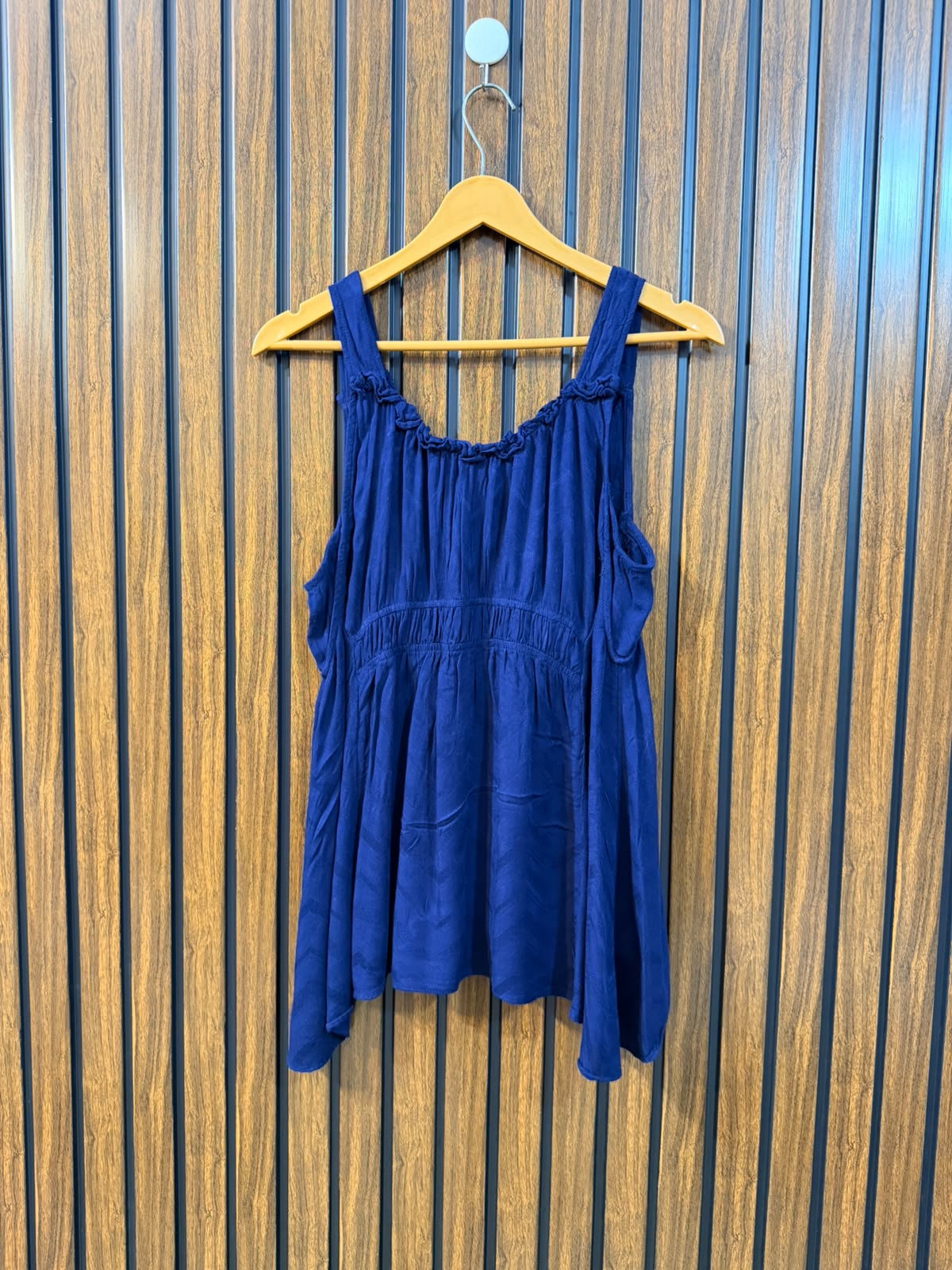 Chest 19  Lenght 26  Fabric linen Women's Smart Sleeveless Top