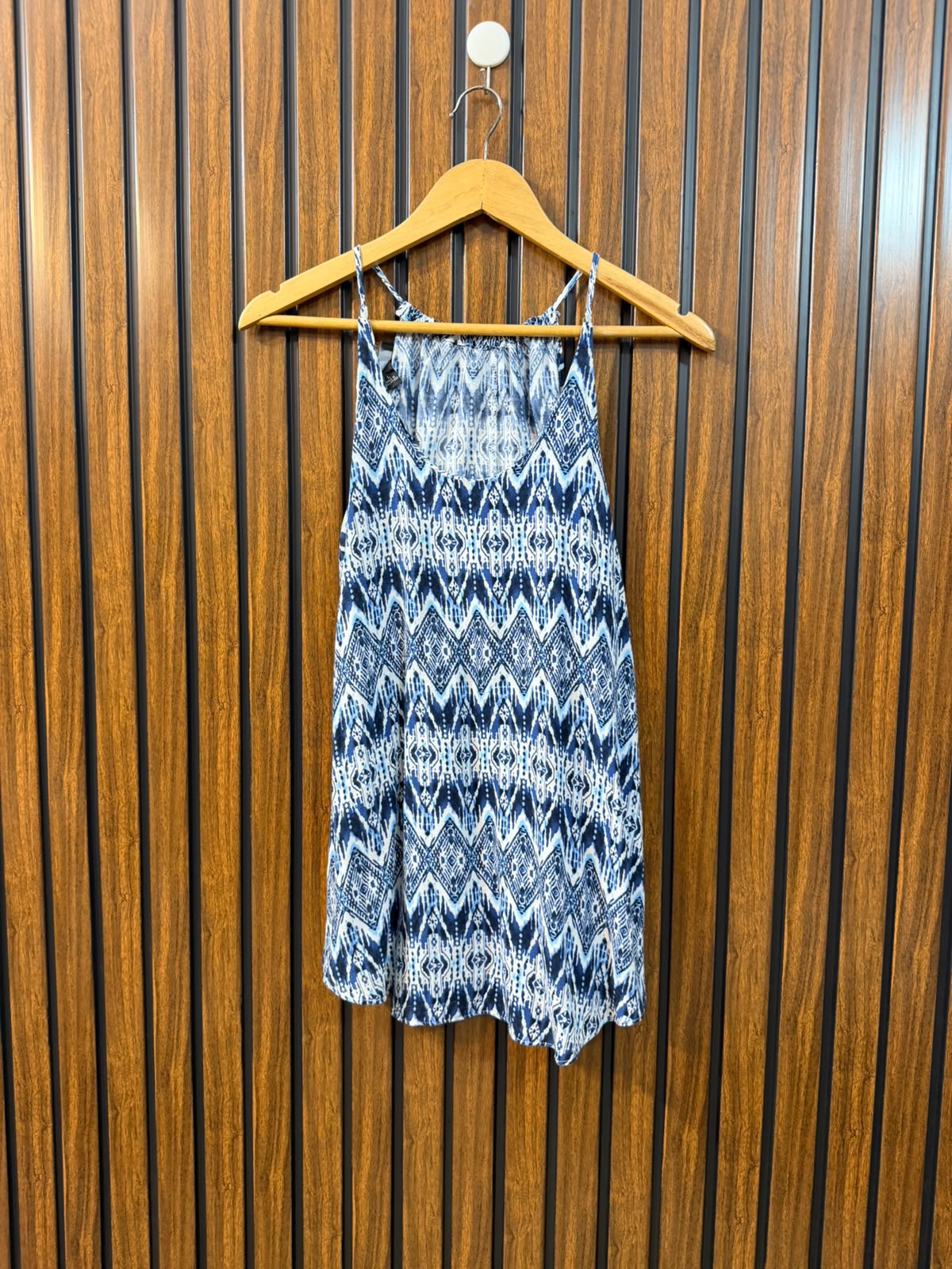 Chest 17  Lenght 27  Fabric linen Women's Chic Sleeveless Top