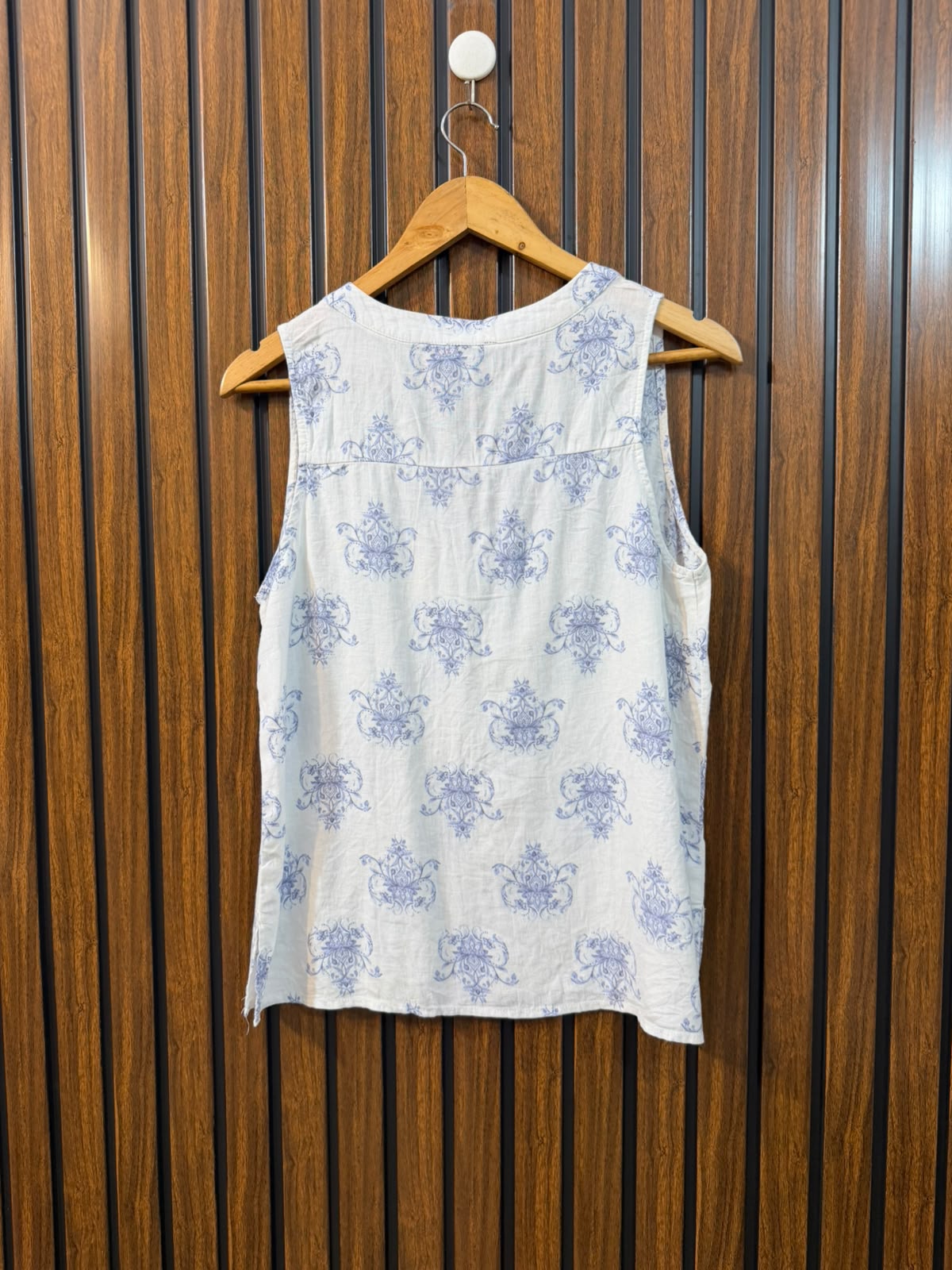 Chest 19  Lenght 22  Fabric cotton Women's Western Sleeveless Top