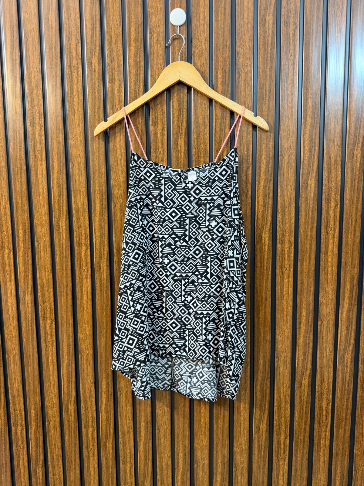 Chest 21  Lenght 24 to 27  Fabric linen Women's Premium Fashion Topc