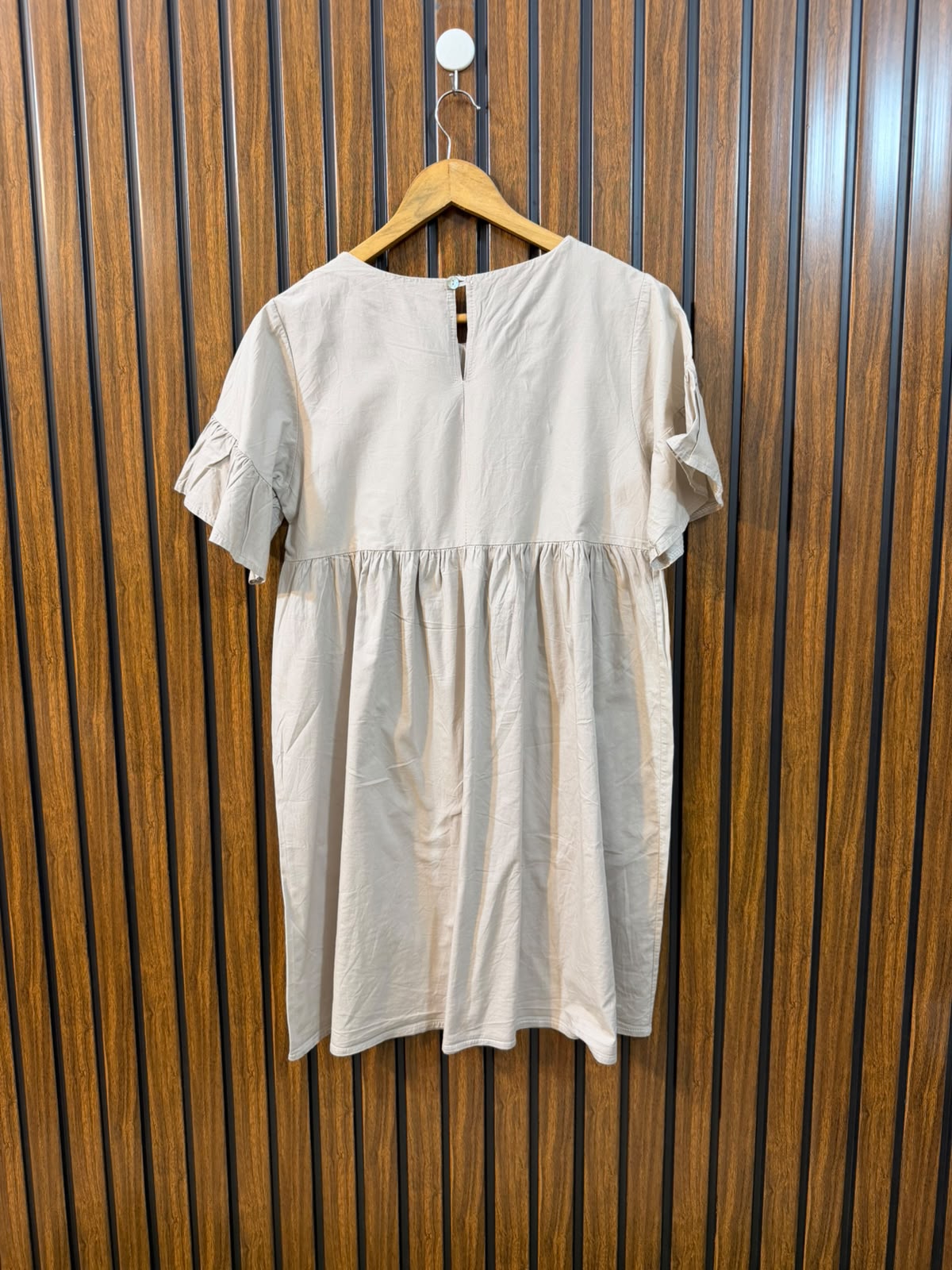 Chest 16  Length 33  Fabric Cotton Silk Chic Western Women's Long Top