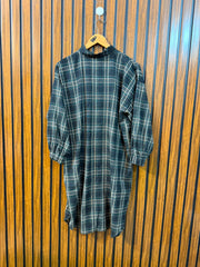 Chest 21  baggy style  Lenght 36  Fabric cotton Women's Fashion Long Top