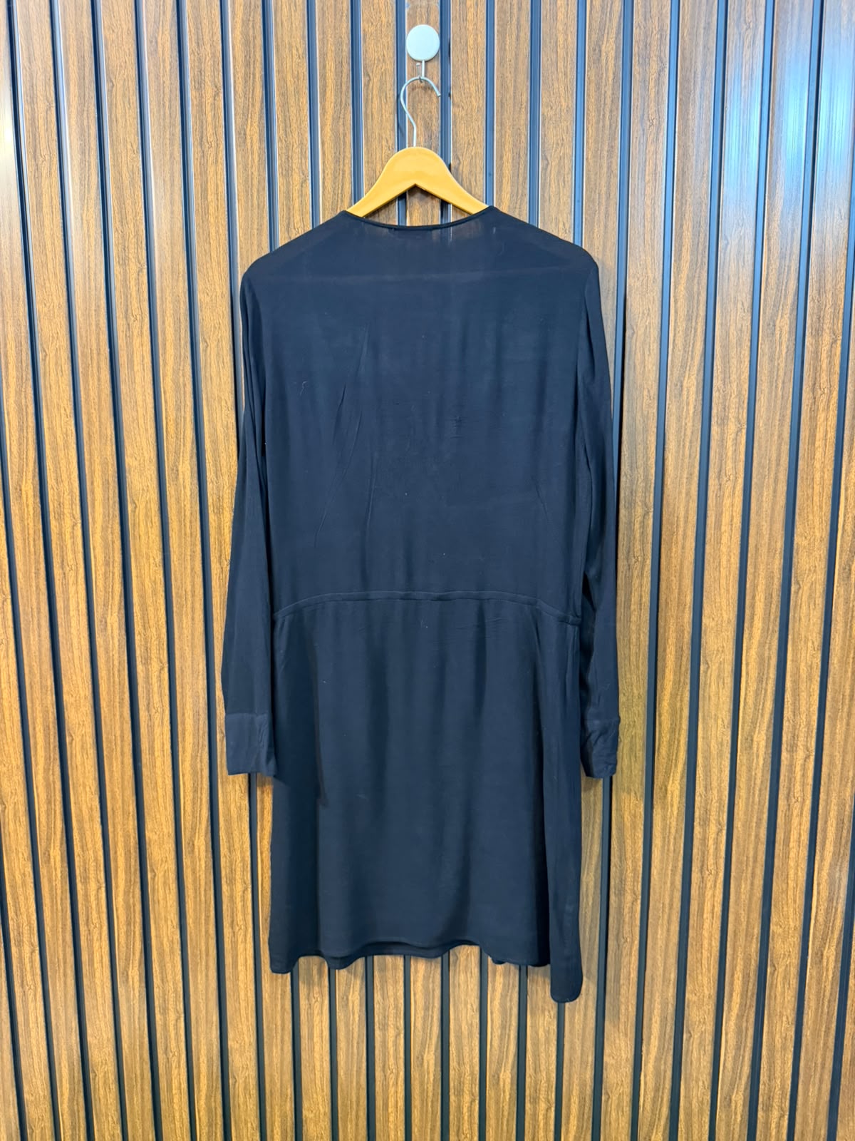 Chest 20  Lenght 36  Fabric rayon Women's Casual Long Top