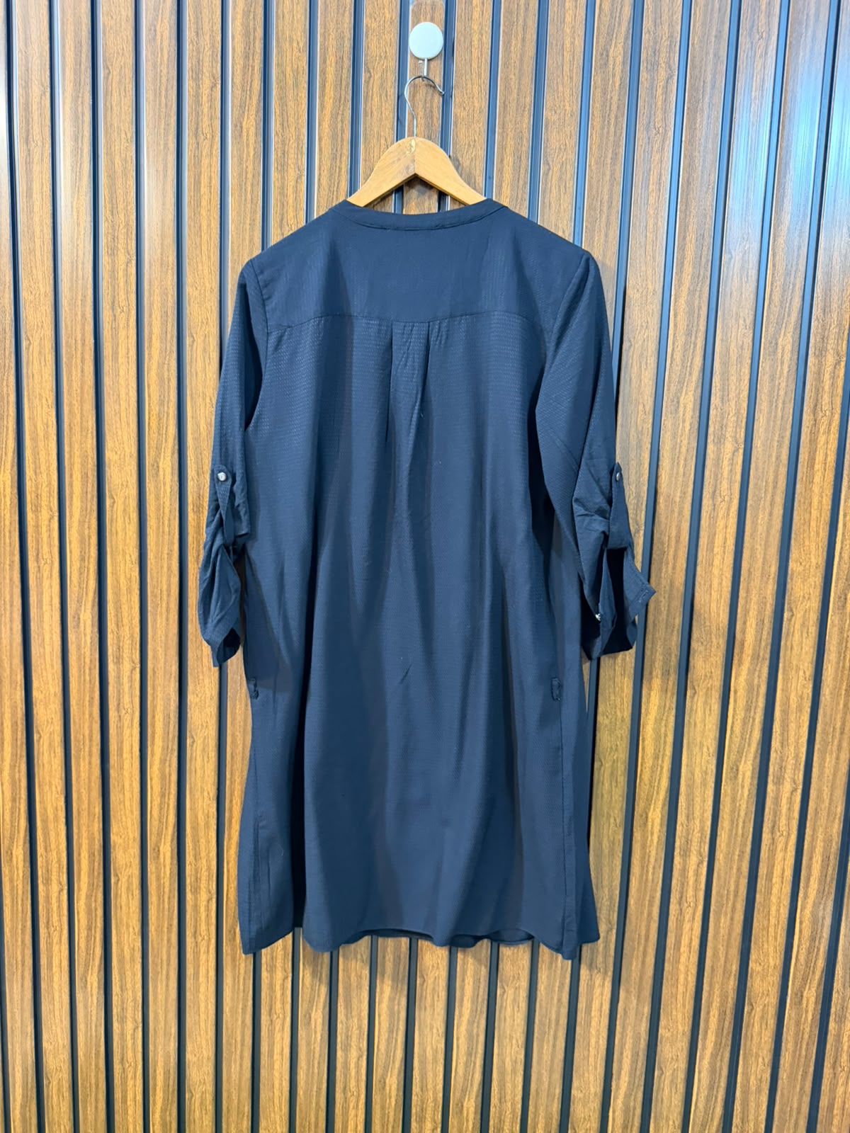 Chest 20  Lenght 34  Fabric rayon Women's Modern Long Top