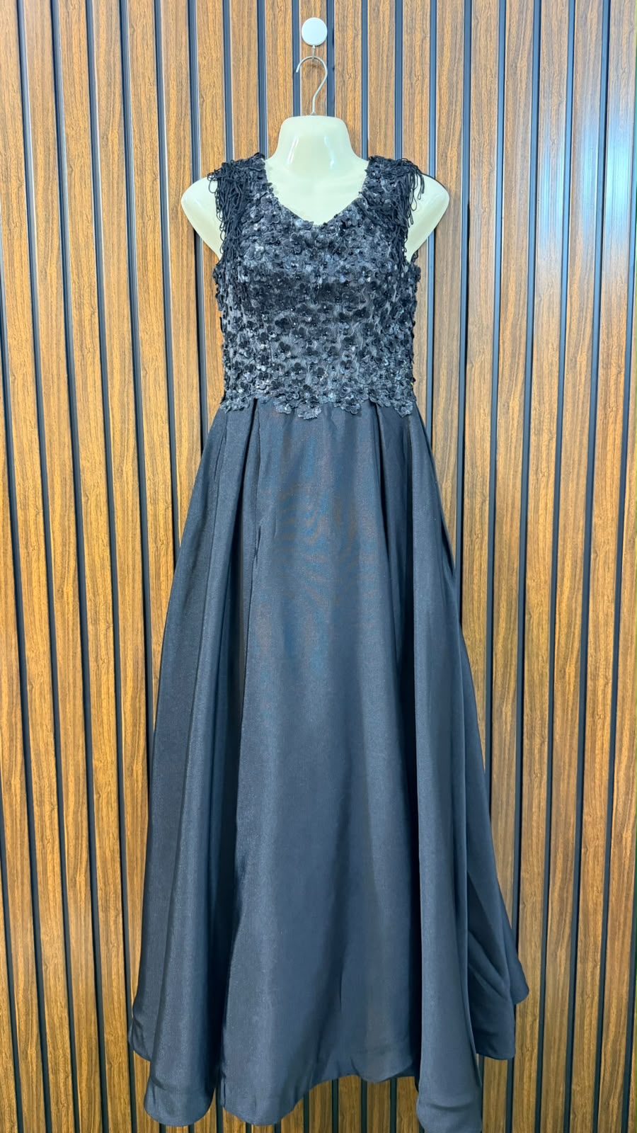 Chest 16  Length 56  Fabric Silk Ladies Branded Long Maxi