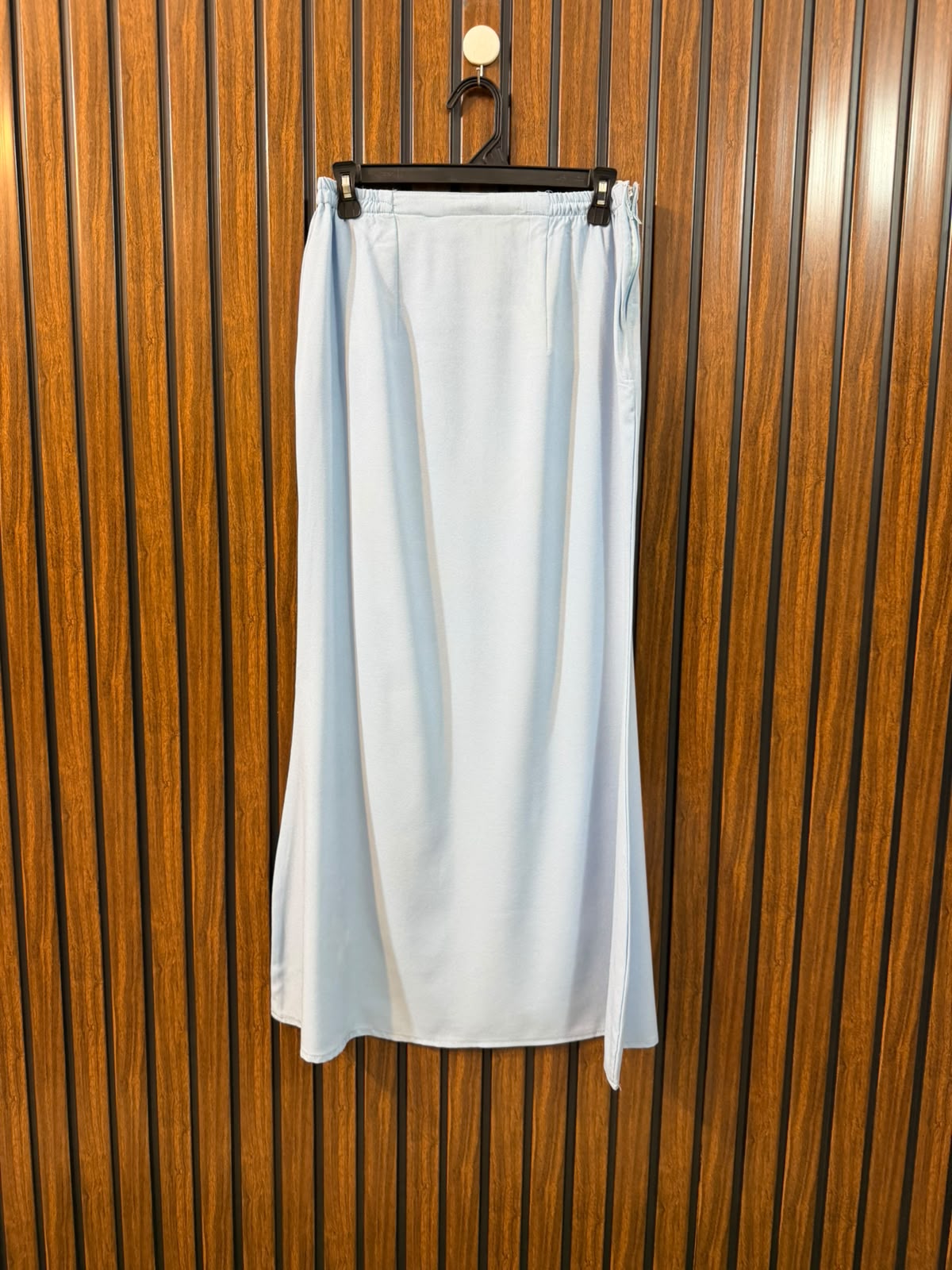 WAIST 28  Lenght 37  Fabric silk Premium Women's Skirt