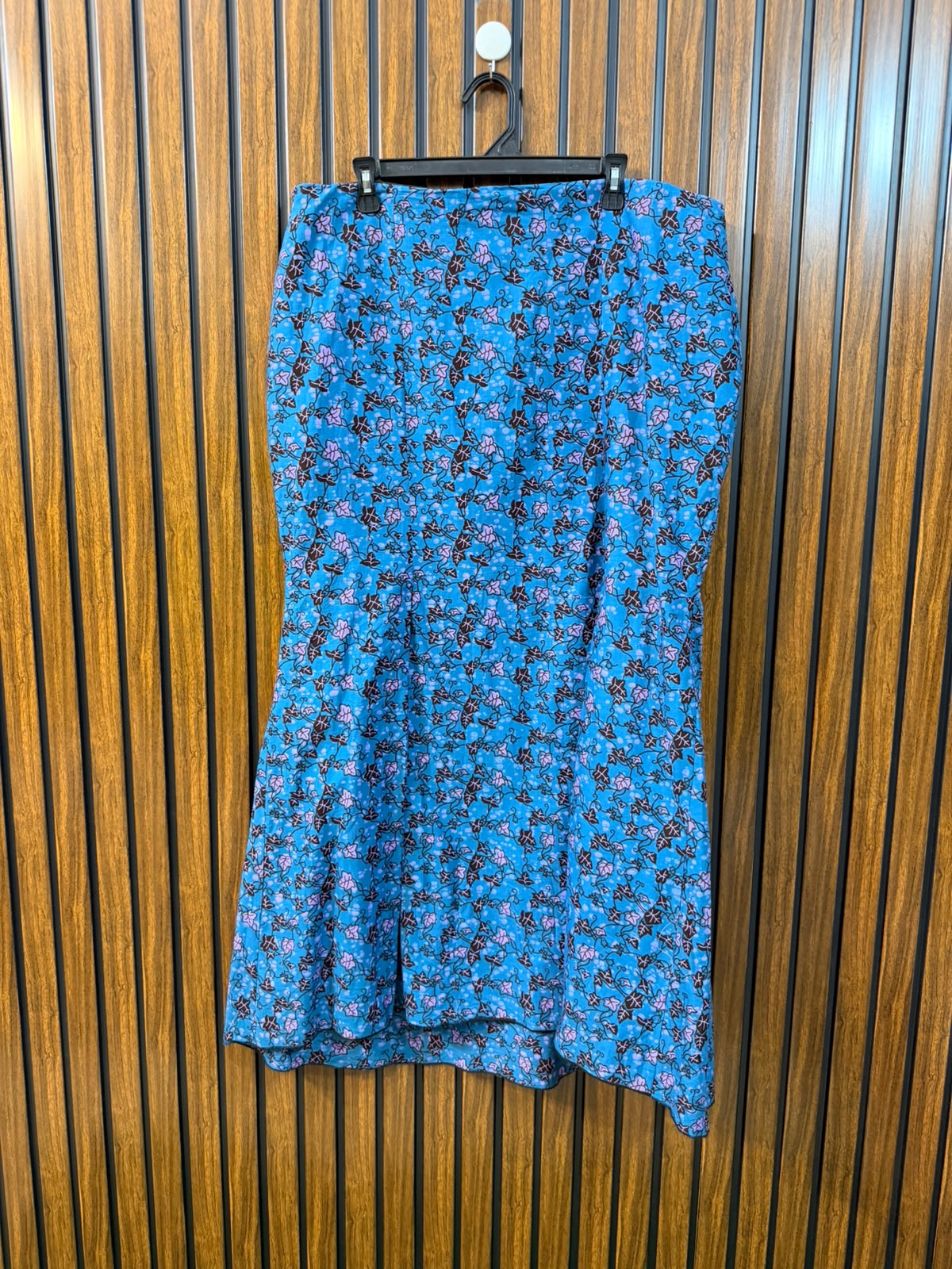 Waist 38  Lenght 40 to 42  Fabric cotton silk Women's Skirt Collection